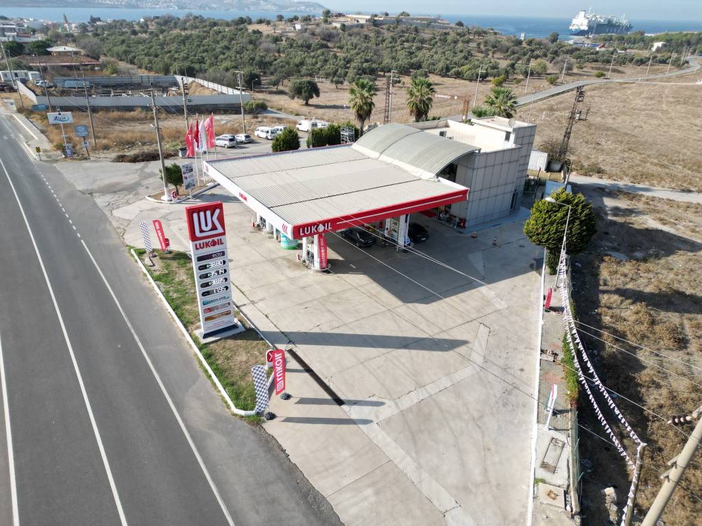 Batınak Petrol Lukoil Yenifoça Petrol İstasyonu