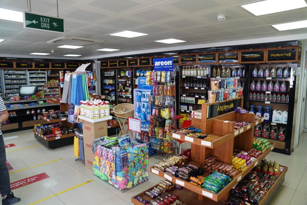 Batınak Petrol Lukoil Kemalpaşa Petrol İstasyonu